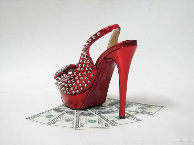 chaussures christian louboutin pas cher envente envente collection christian louboutin pas cher